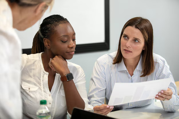 femmes affaires autonomes au travail 23 2149332957